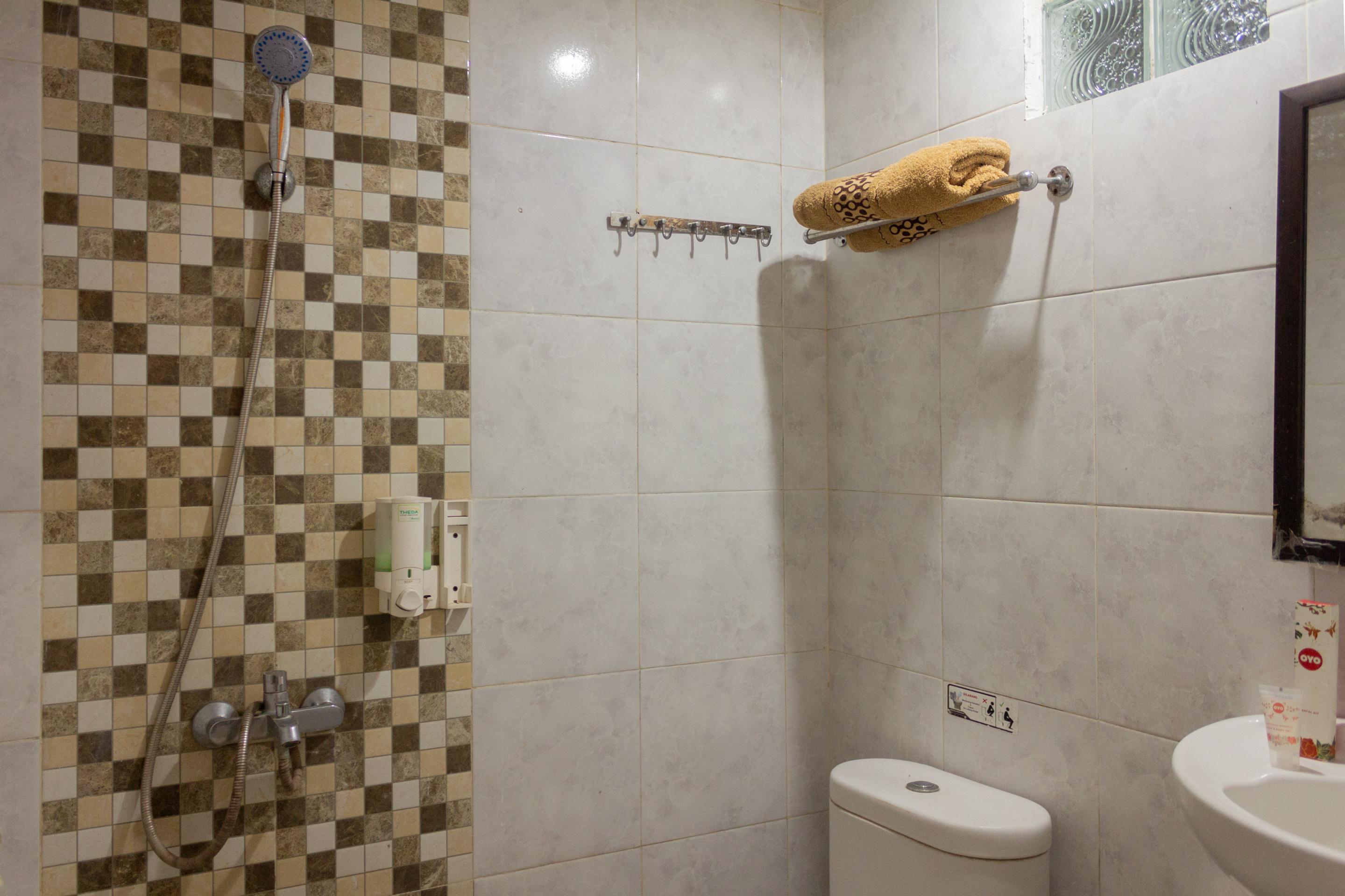 Audah Guesthouse Syariah Redpartner Jakarta Luaran gambar